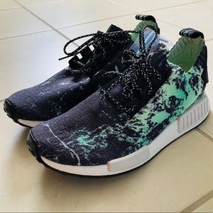 NMD R1 Primeknit